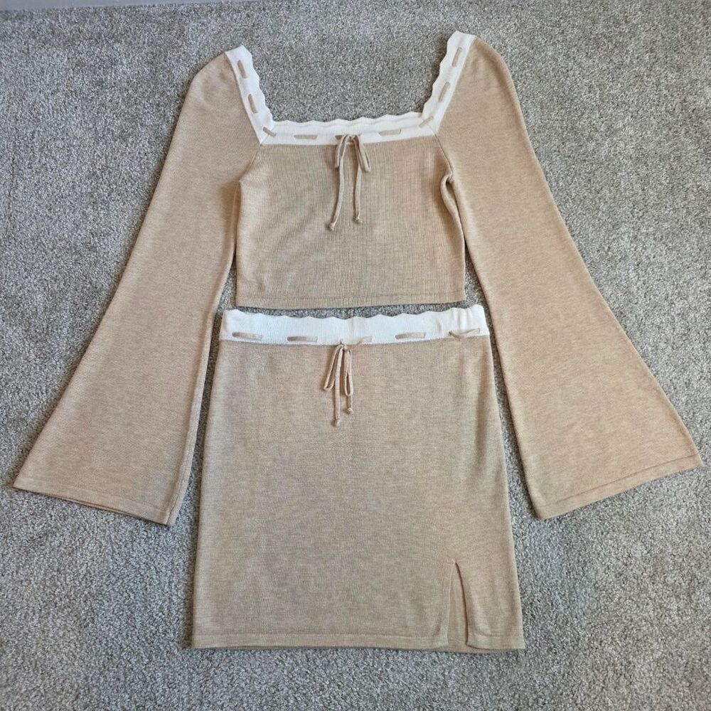 Dee Elly Set M Beige Bell Sleeve Knit Crop Top With Matching Skirt Rayon NWOT